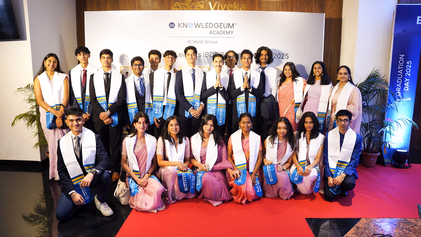  Launching Careers, Building Futures: University Placements at Knowledgeum Academy